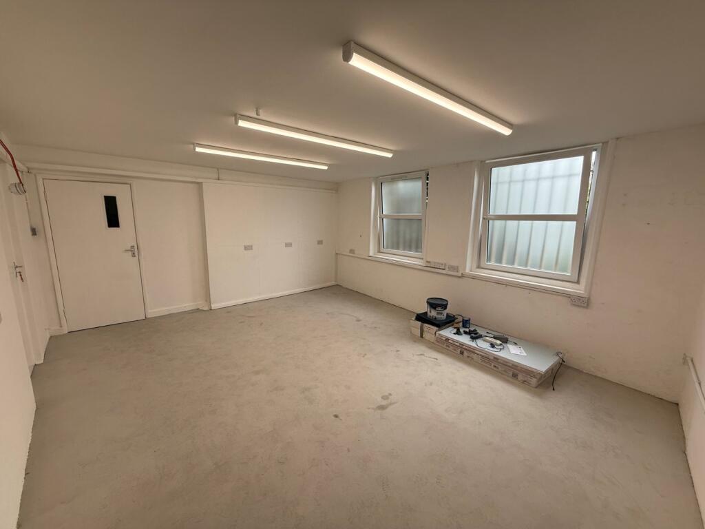 Additional image 5 of Unit 3 Oaklands Business Centre, 64 Elm Grove, Worthing, West Sussex, BN11