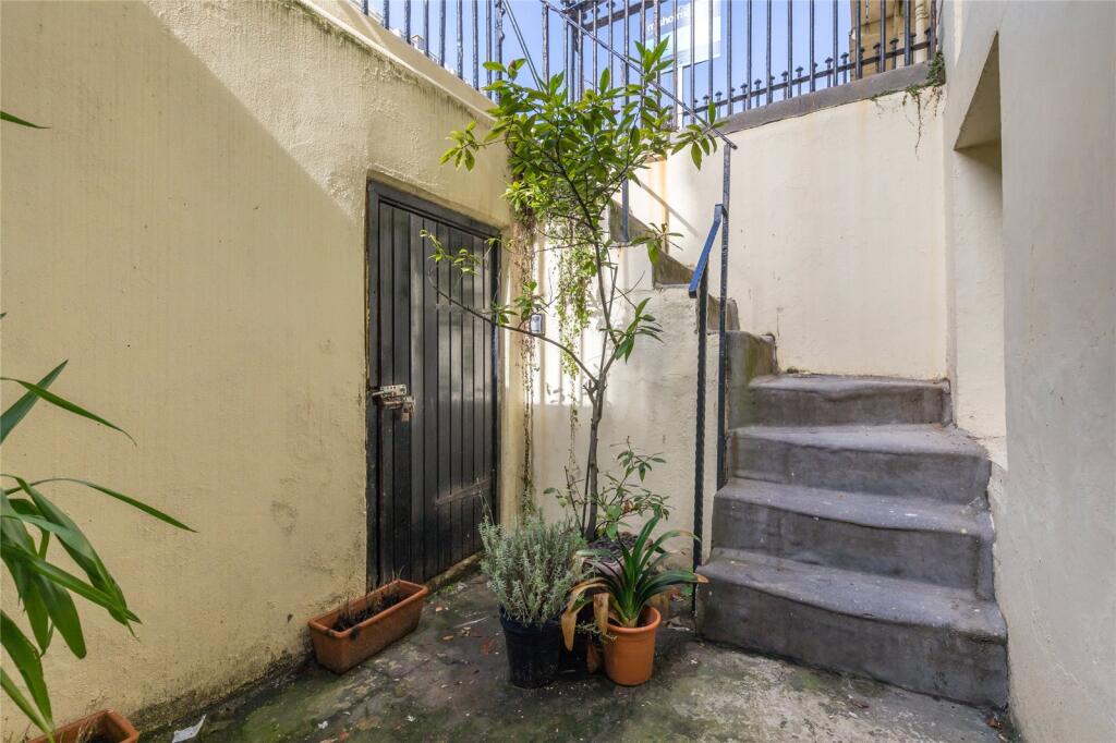 Additional image 6 of Oriental Place, Brighton, Sussex, BN1