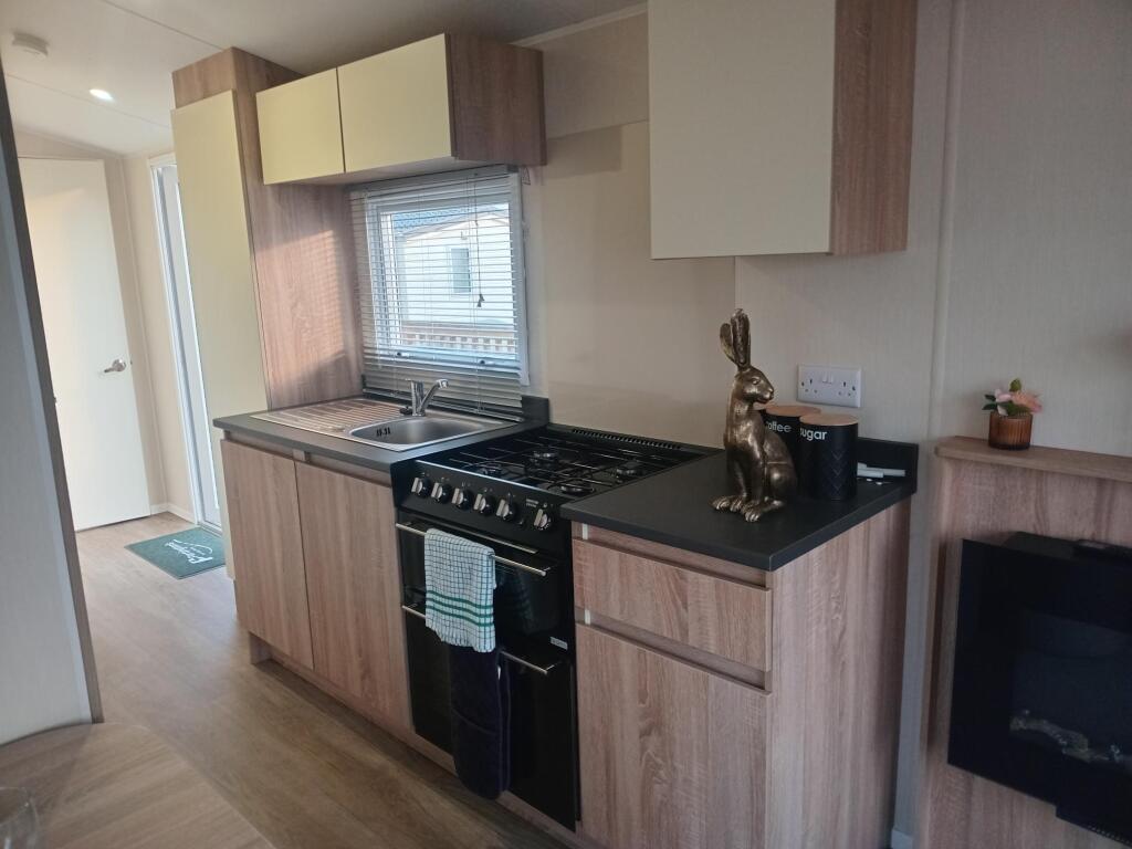Additional image 2 of Willerby  Mistral (28x10) 2020 Tarn House, Tarn House Holiday Park, Stirton, Skipton, North Yorkshire, BD23 3LQ
