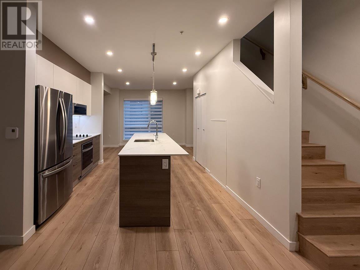 Primary image of G20 2070 E 20TH AVENUE|Vancouver, British Columbia V5N4R8