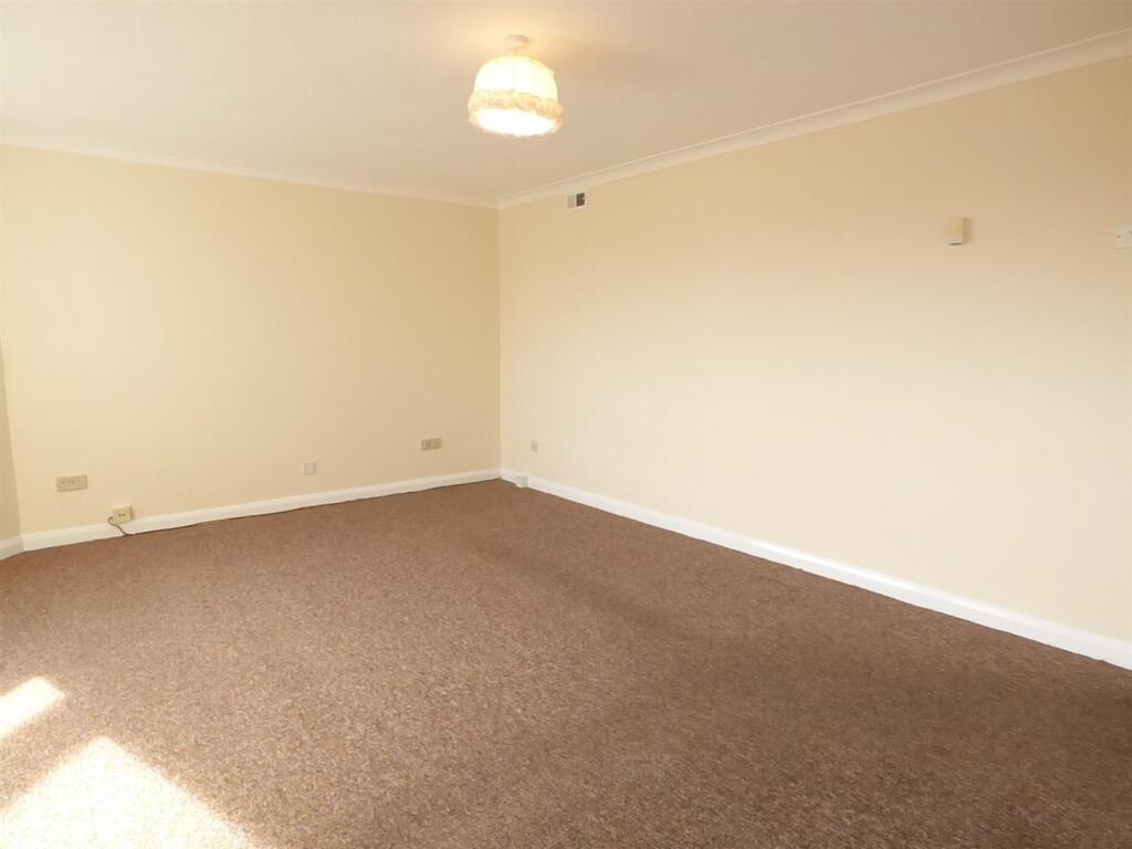 Additional image 5 of Kingmere, South Terrace, Littlehampton