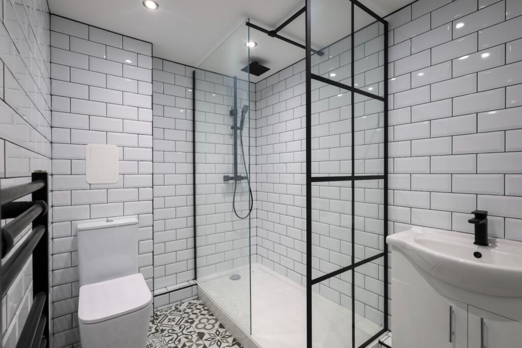 Additional image 8 of Grande Views, 25 Burlington Place, Eastbourne