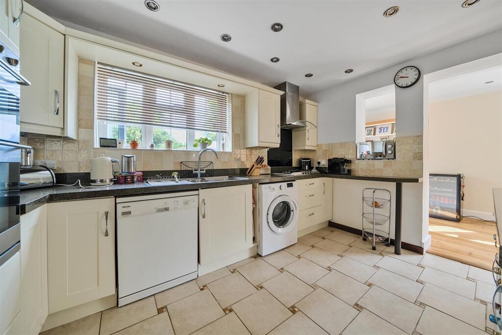 Additional image 8 of Marshall Avenue, Worthing, BN14 0ES