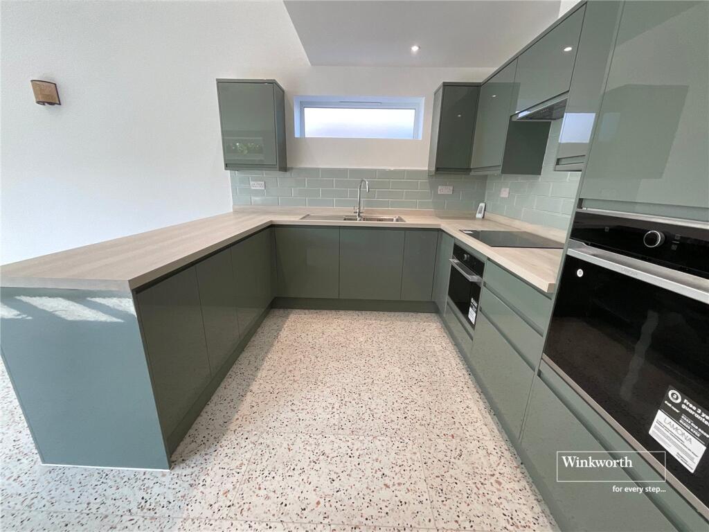 Additional image 10 of Moat Lane, Barton on Sea, New Milton, Hampshire, BH25