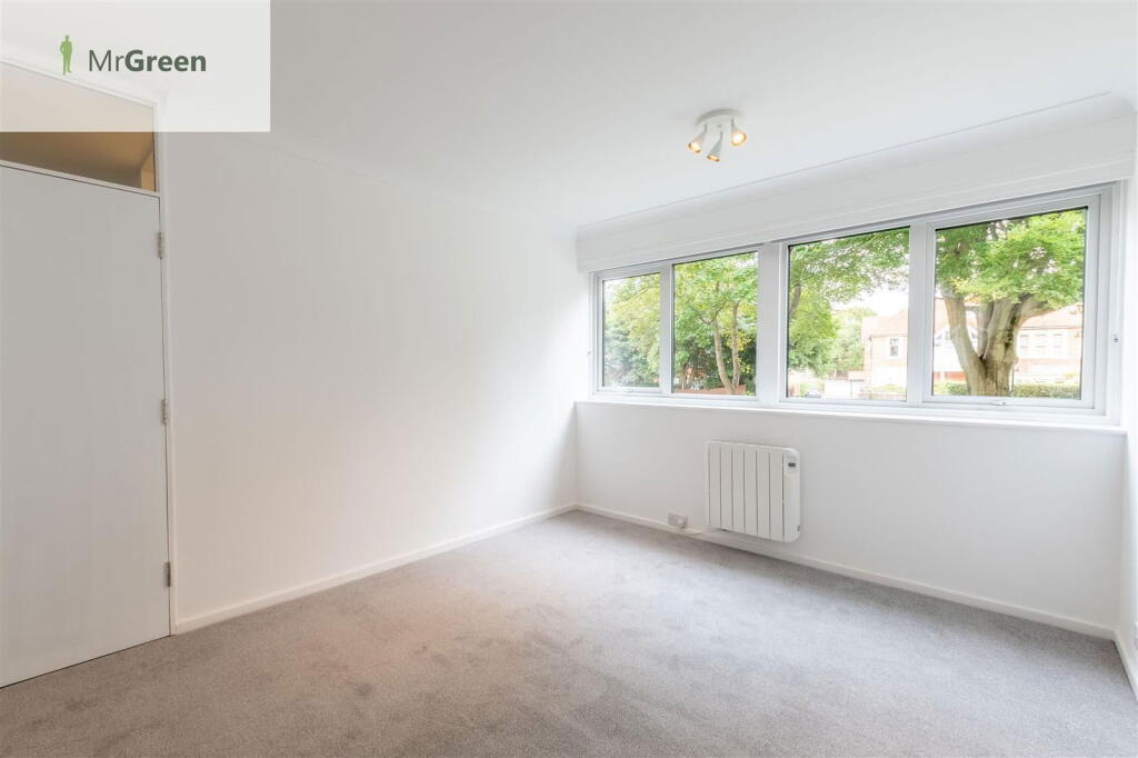 Additional image 8 of 26 Boscombe Cliff Road, Bournemouth, BH5 1JW