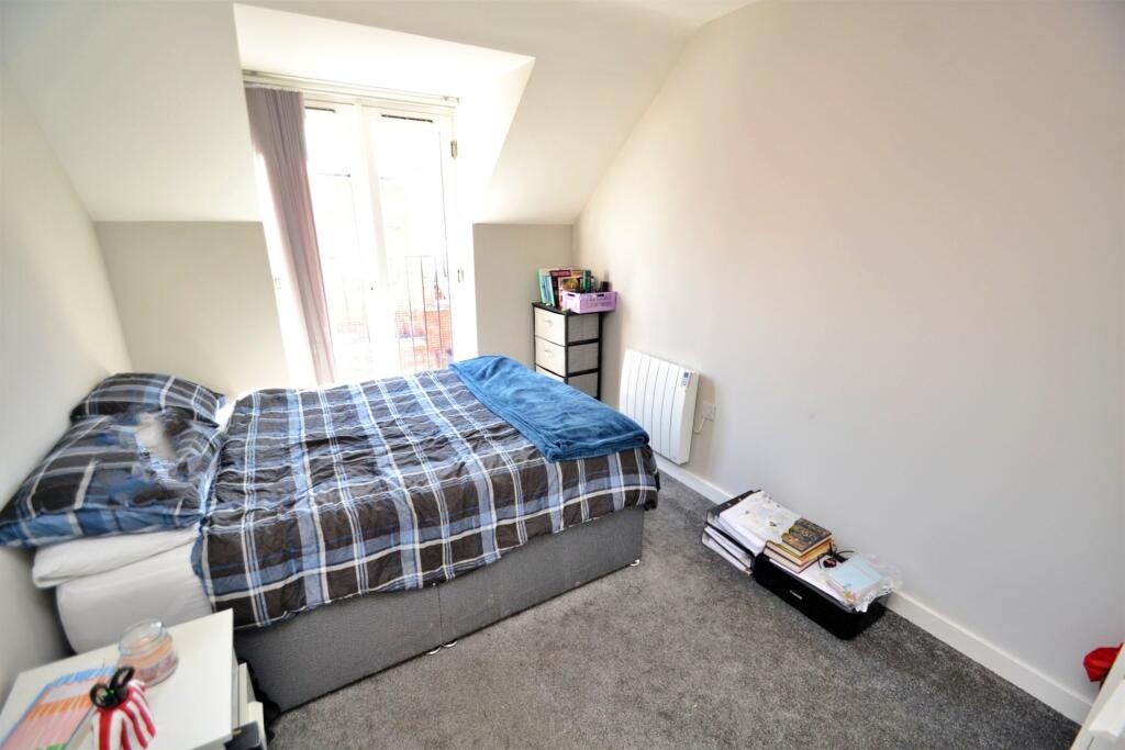 Additional image 6 of Ashley Cross