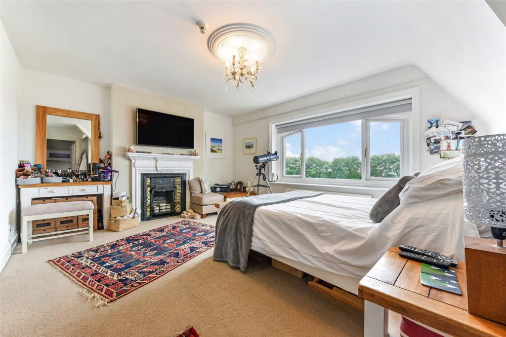 Additional image 8 of South Terrace, Littlehampton, West Sussex, BN17