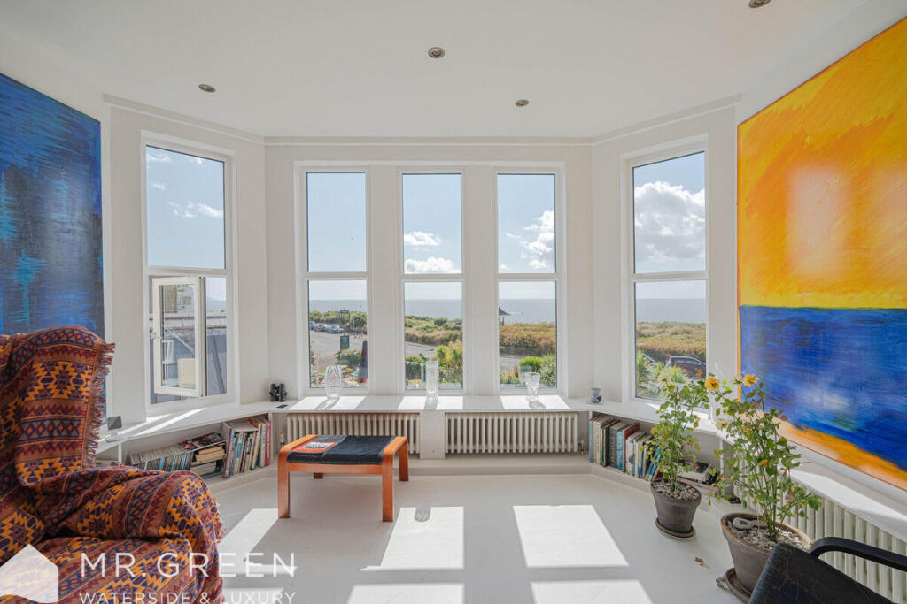 Additional image 18 of Sandy Bank, 39 Southbourne Overcliff Drive, Southbourne. BH6 3PL