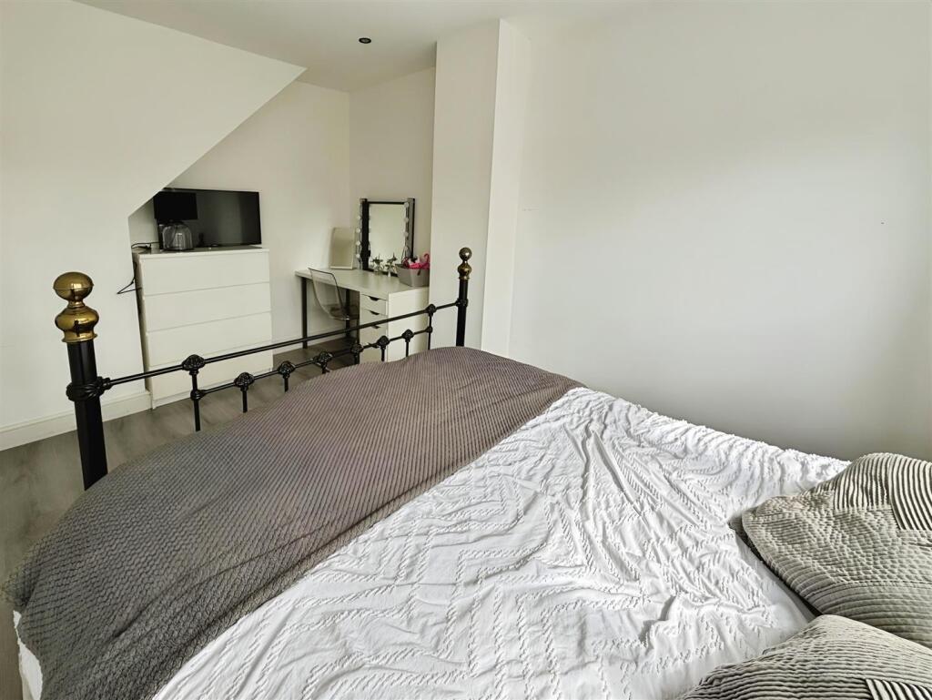 Additional image 13 of Moorside Gardens, Bradford, BD2 3RE