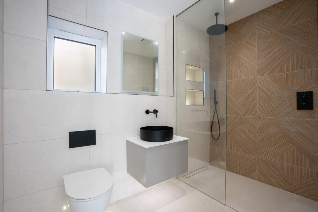 Additional image 12 of Dorset Lake Avenue, Lilliput, Poole, Dorset, BH14