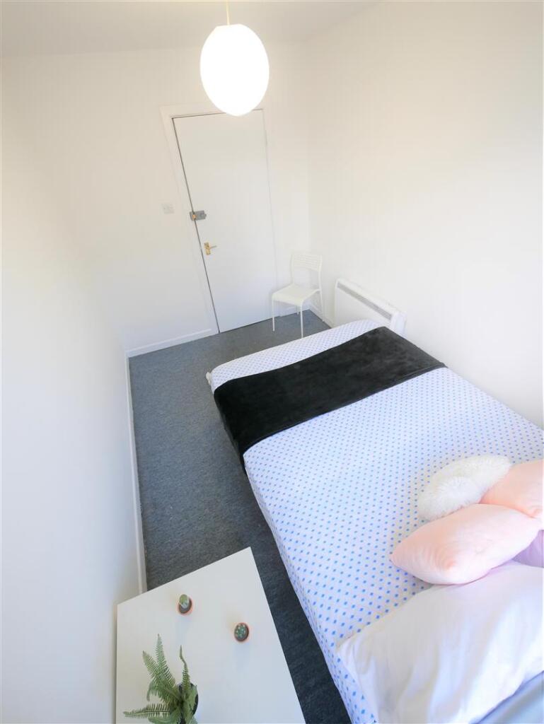 Additional image 4 of Snowdrops, Bournemouth, BH2