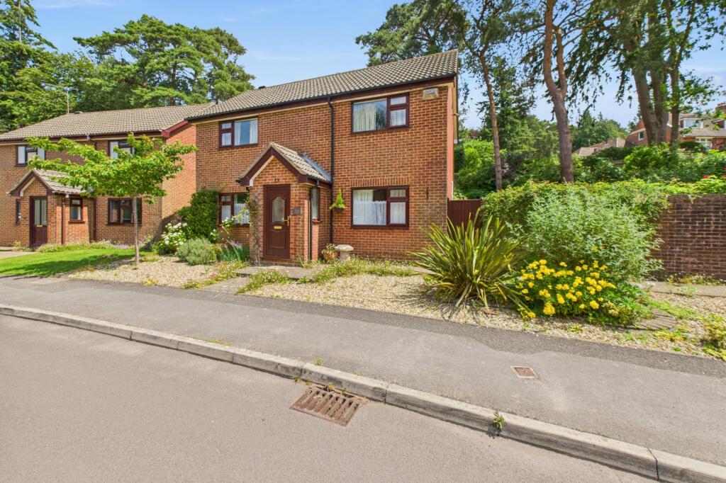 Wentworth Drive, Broadstone, Dorset, BH18