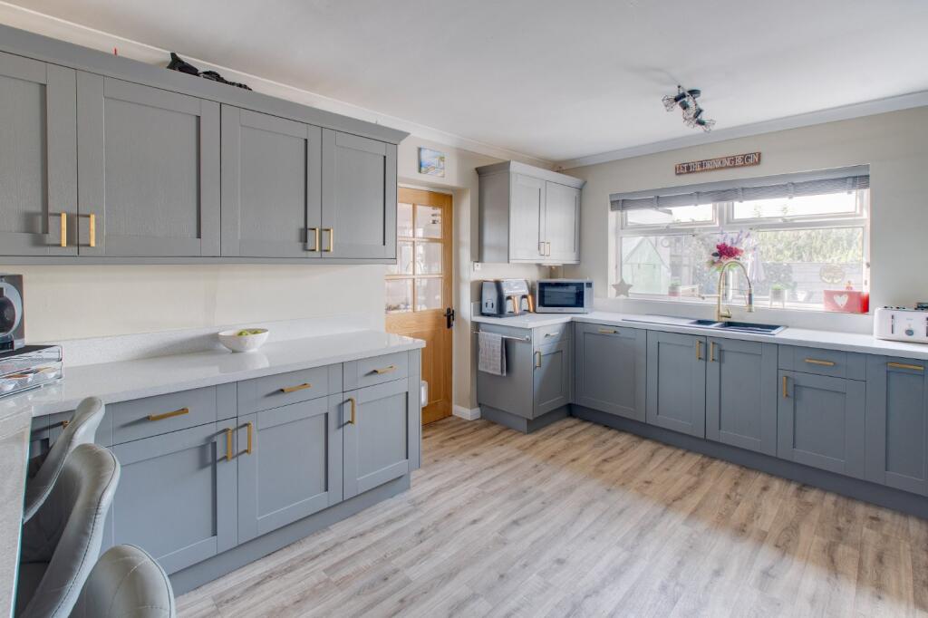 Additional image 8 of Foley Gardens, Stoke Prior, Worcestershire, B60