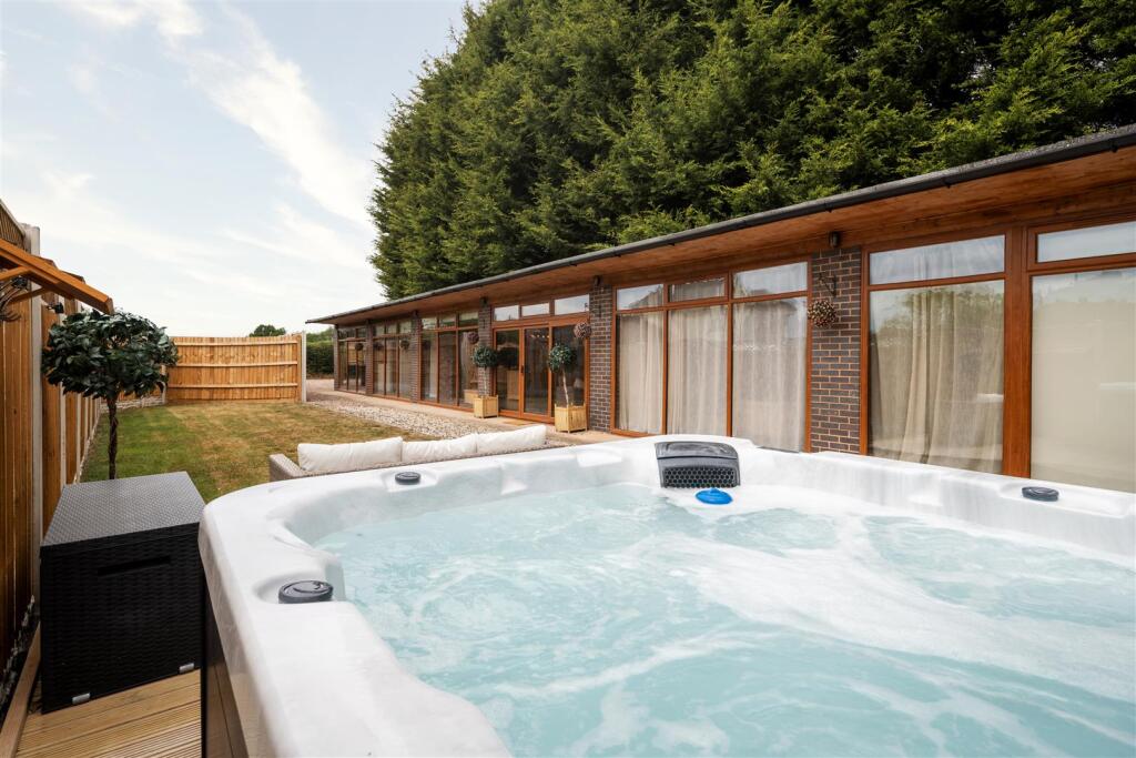 Additional image 34 of Dordale Road, Bournheath