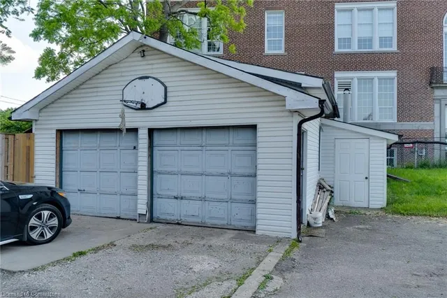 Additional image 24 of 151 Lancaster St