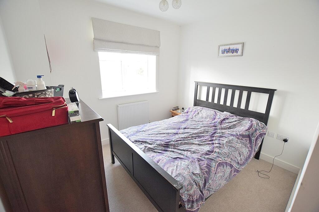 Additional image 7 of Gore Road, New Milton, Hampshire. BH25 6RT