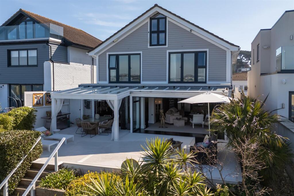 Additional image 17 of The Horseshoe, Sandbanks