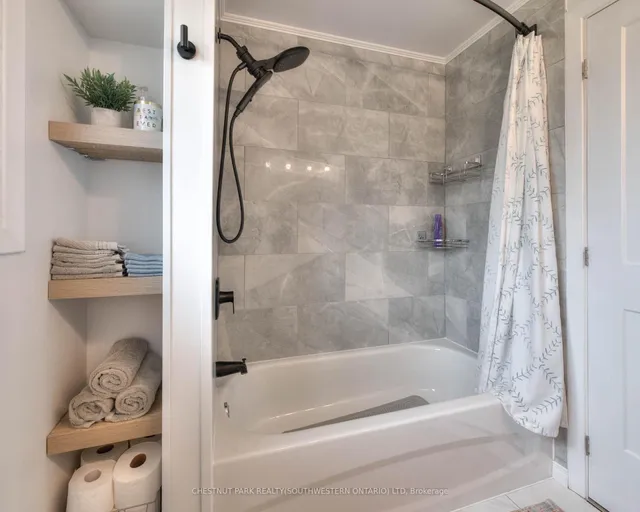 Additional image 21 of 34 Monteagle Cres