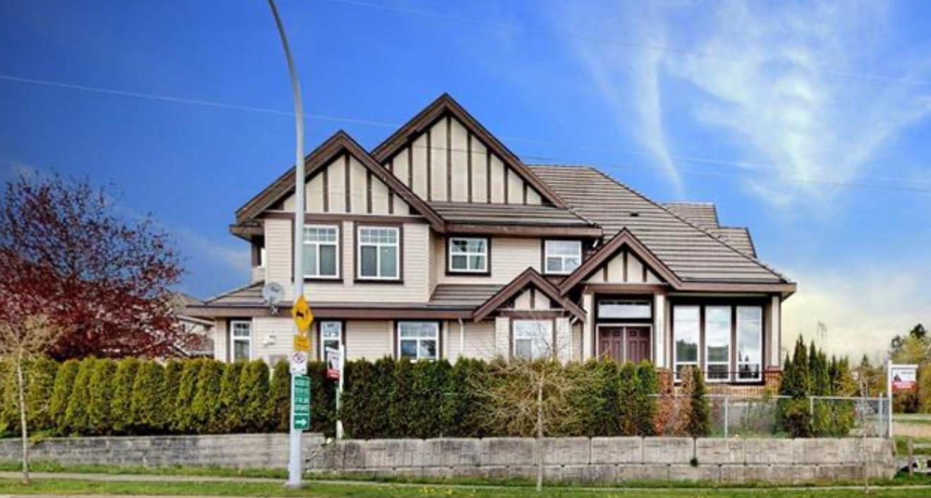 15177 76 AVENUE|Surrey, British Columbia V3S2H4