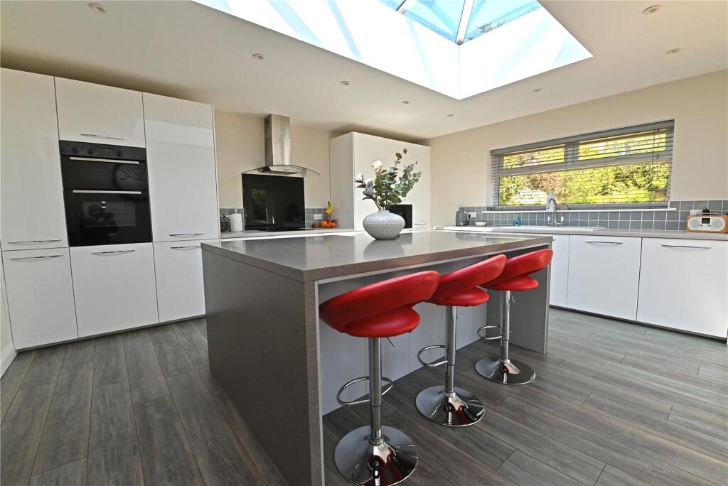 Additional image 4 of Solent Drive, Barton on Sea, New Milton, Hampshire, BH25