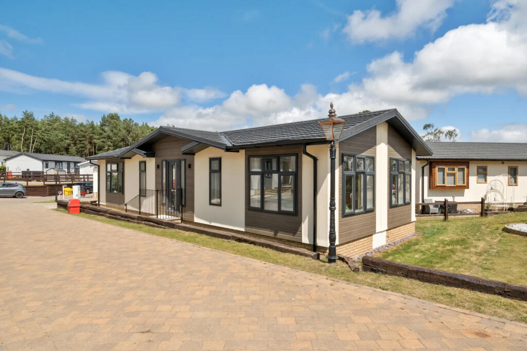 Additional image 12 of St Leonards, Dorset, BH24