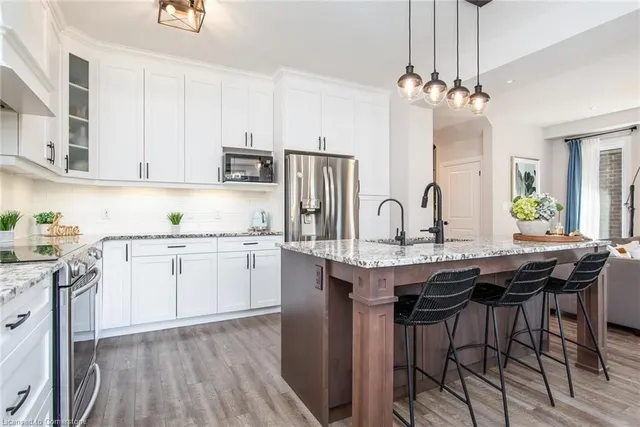 Additional image 16 of 42 Fenside St