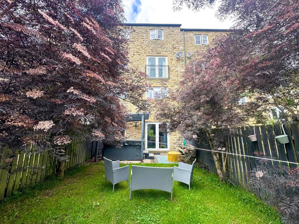 Additional image 25 of Acre Road, Cowling