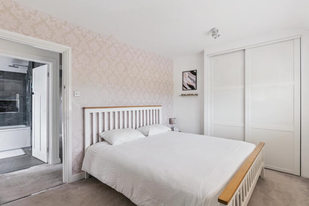 Additional image 18 of Two Oaks Drive, Welwyn, Hertfordshire, AL6 0EZ