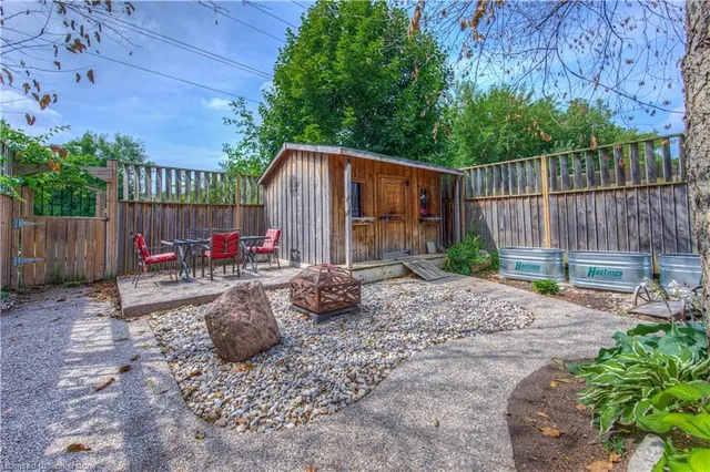 Additional image 36 of 30 Pepperwood Cres