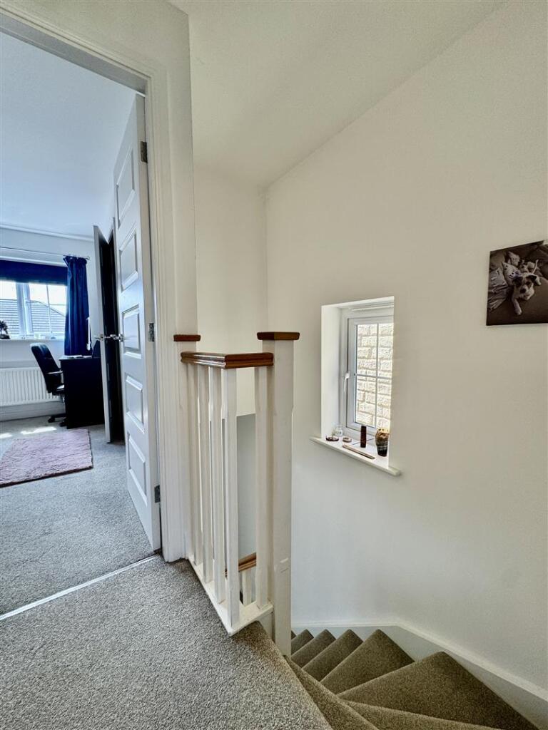 Additional image 7 of The Knoll, Keighley, BD22 6FD