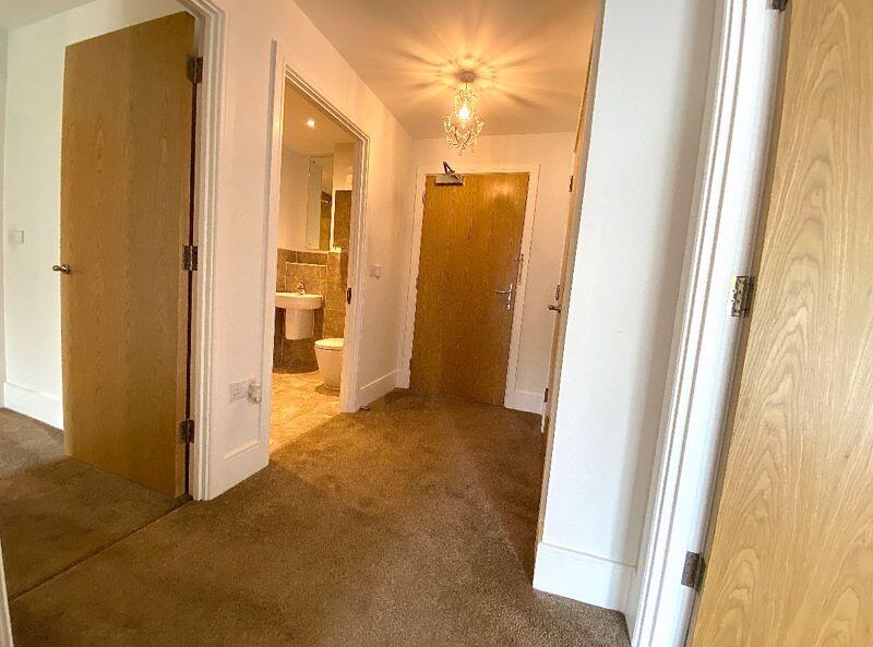 Additional image 7 of 211 Upper Terrace Road, Bournemouth - Stylish Two Bedroom Apartment with Balcony & Parking – Prime Bournemouth Location