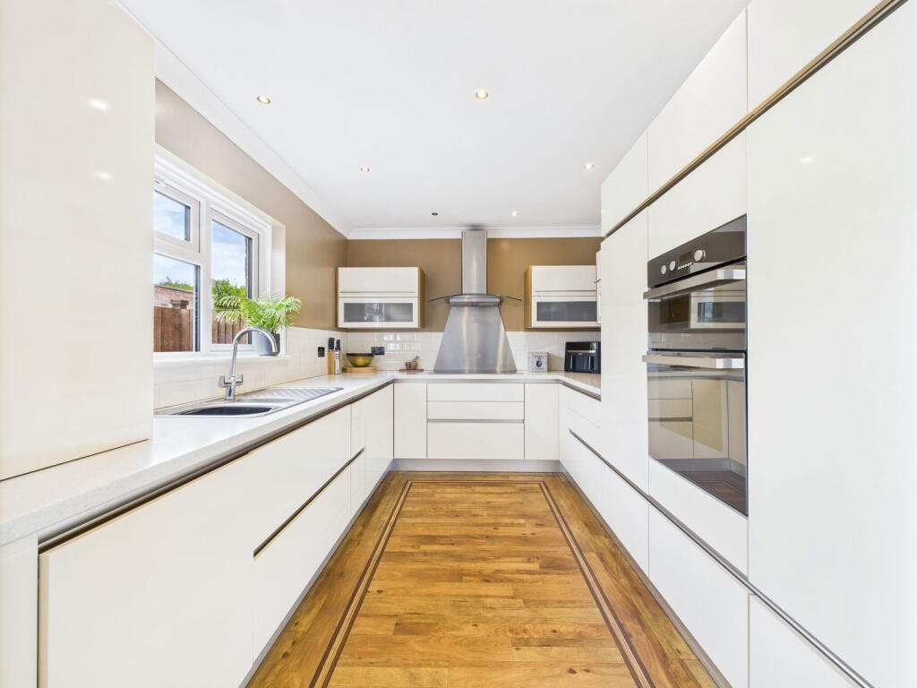 Additional image 3 of Hurst Avenue, Worthing, BN11