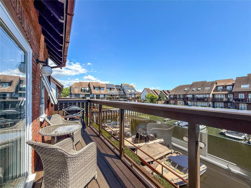 Additional image 3 of The Meridians, Christchurch, Dorset, BH23