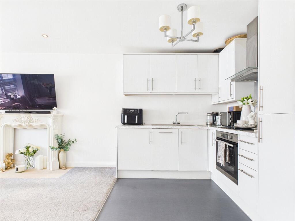 Additional image 8 of Lymington Road, Highcliffe, Christchurch, BH23