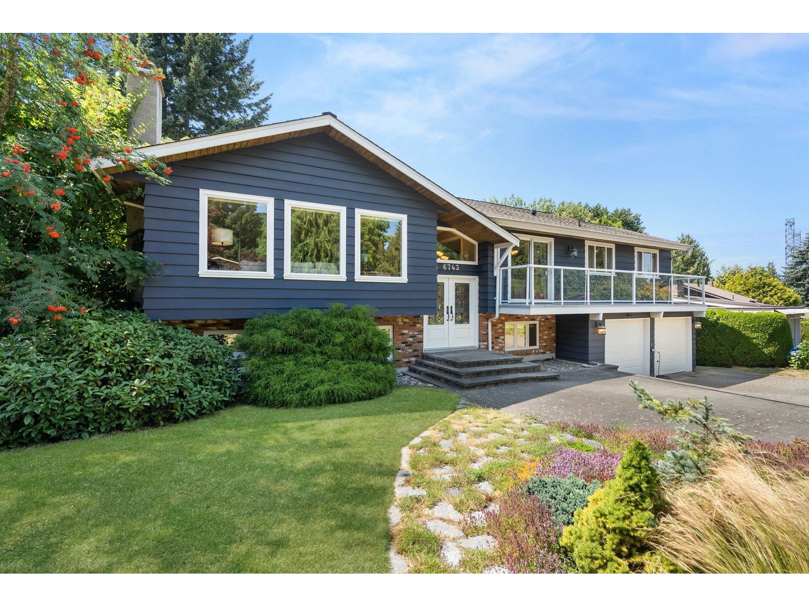 6743 STONEY CRESCENT|Delta, British Columbia V4E1L1