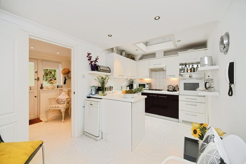 Additional image 6 of Eastern Terrace Mews, Brighton