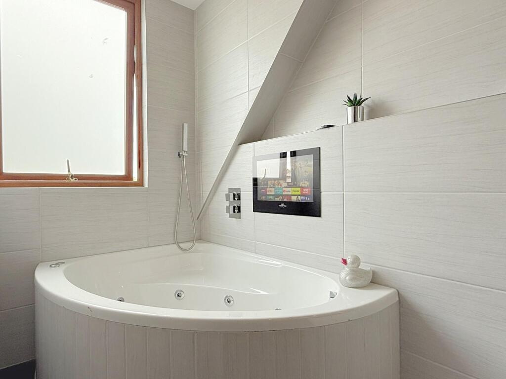 Additional image 16 of Tyersal Road, Bradford, BD4 8HG