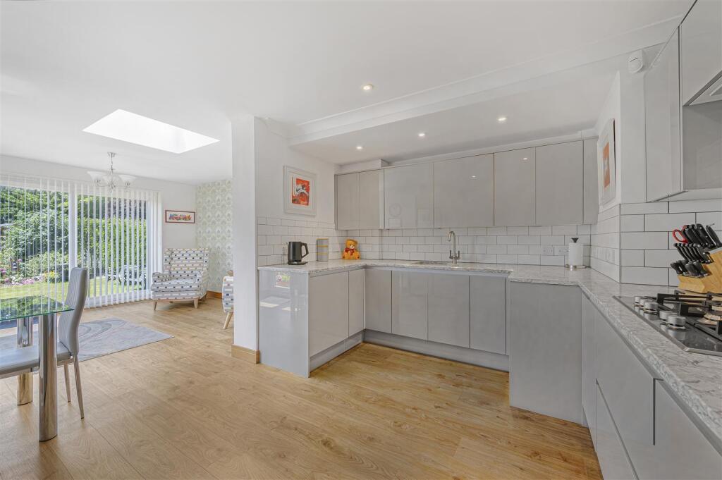 Additional image 33 of Southdown Road, Seaford