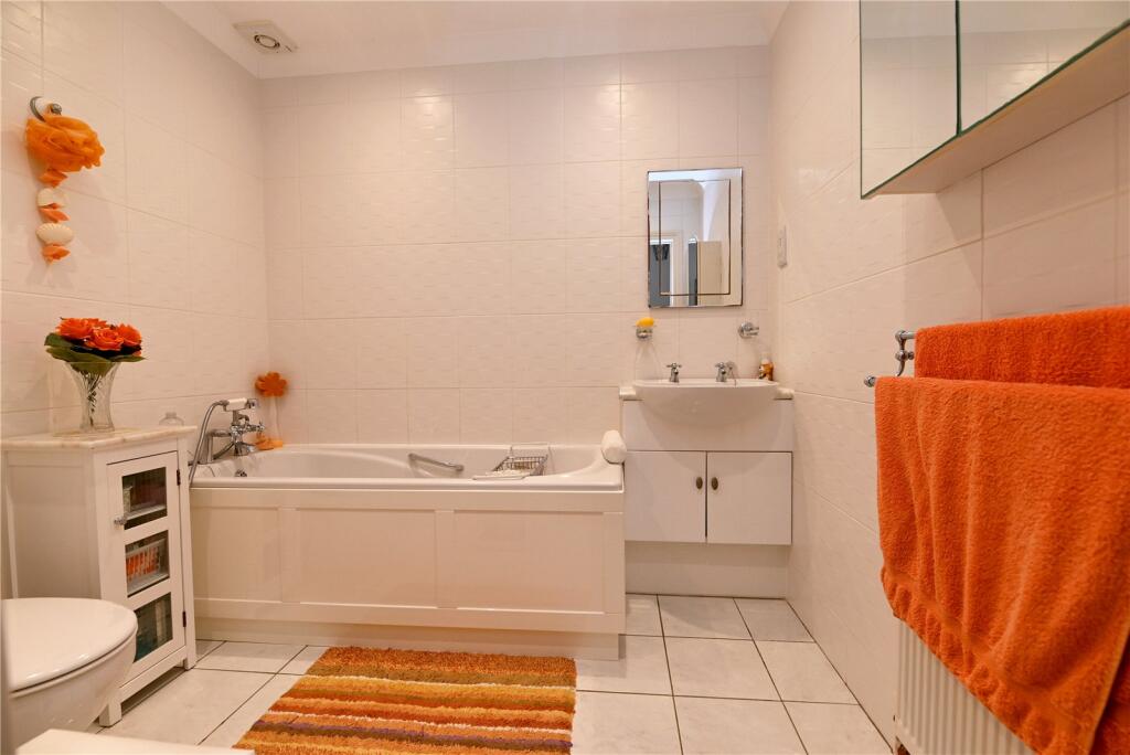 Additional image 6 of Grove Gardens, Barton on Sea, New Milton, Hampshire, BH25