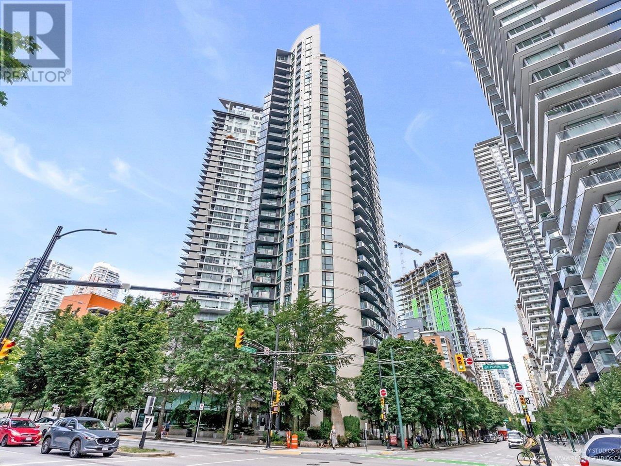 1601 501 PACIFIC STREET|Vancouver, British Columbia V6Z2X6