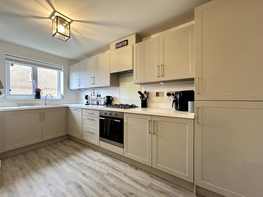 Additional image 17 of Quarry Bank Road, Bradford, BD2