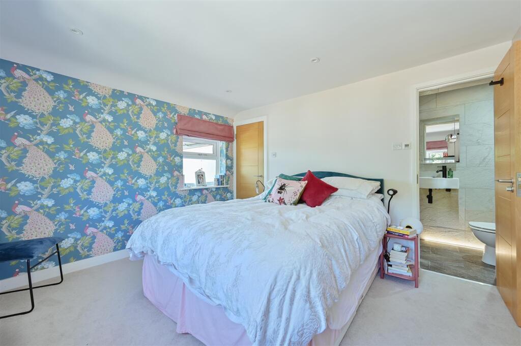 Additional image 7 of Marshalls Way, Wheathampstead, St. Albans