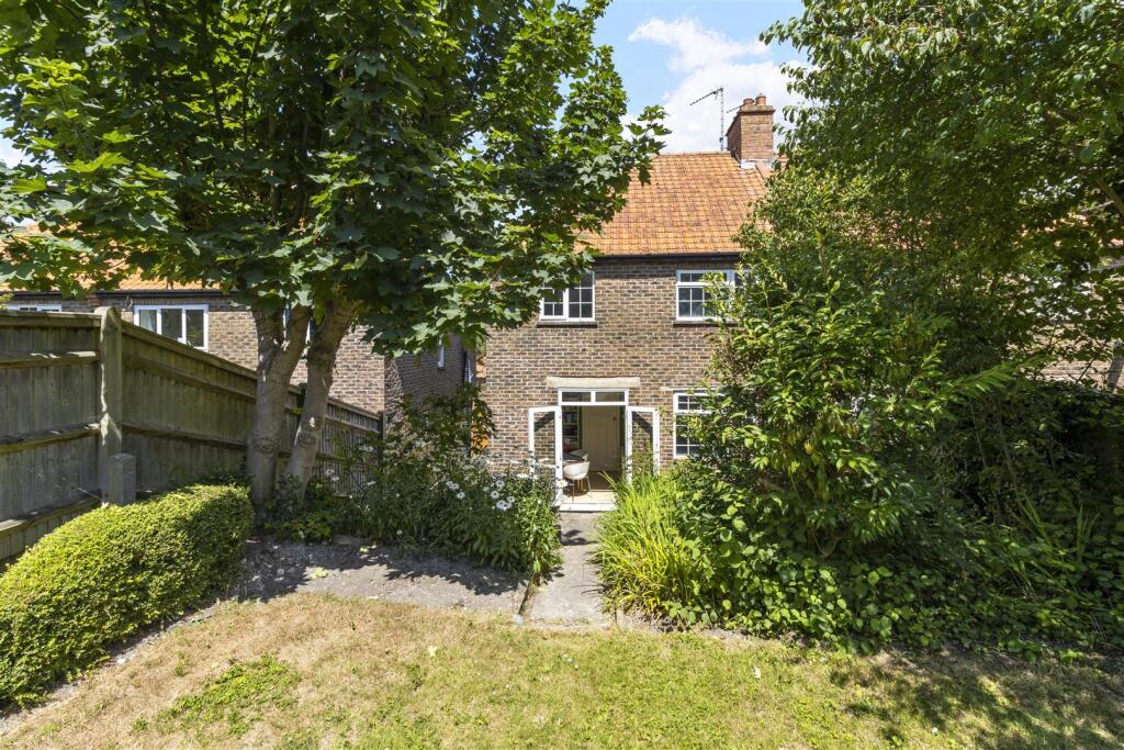 Additional image 32 of Longland Road, Eastbourne