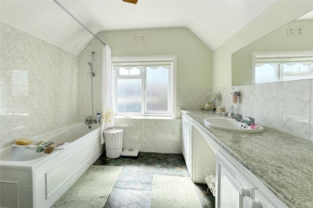 Additional image 8 of The Drills, High Street, Angmering