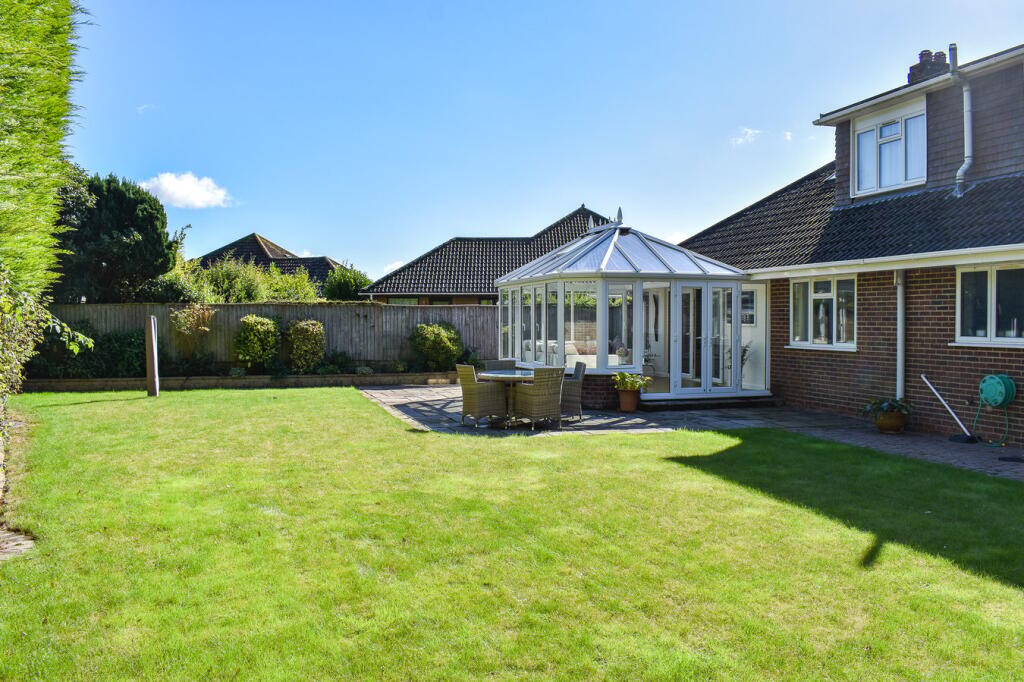 Additional image 42 of Glen Close, Barton on Sea, New Milton, BH25