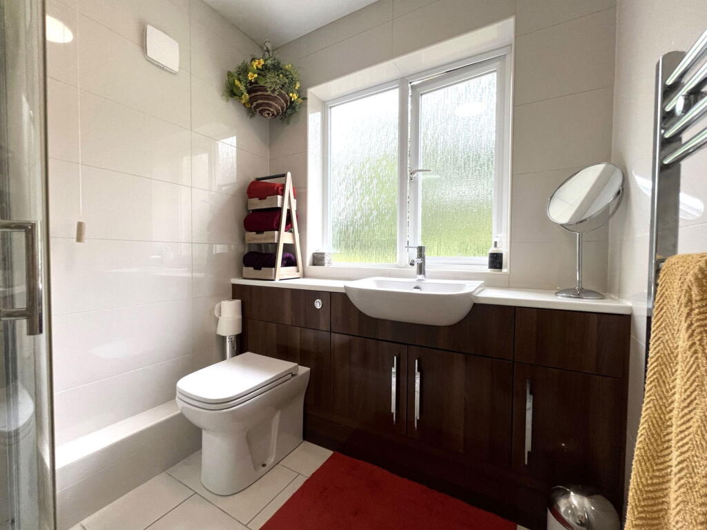 Additional image 23 of Three Oaks Road, Wythall