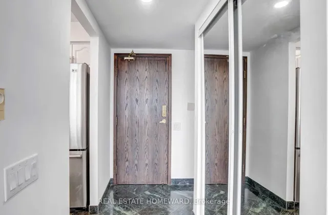 Additional image 7 of 409 Bloor St Unit 1101