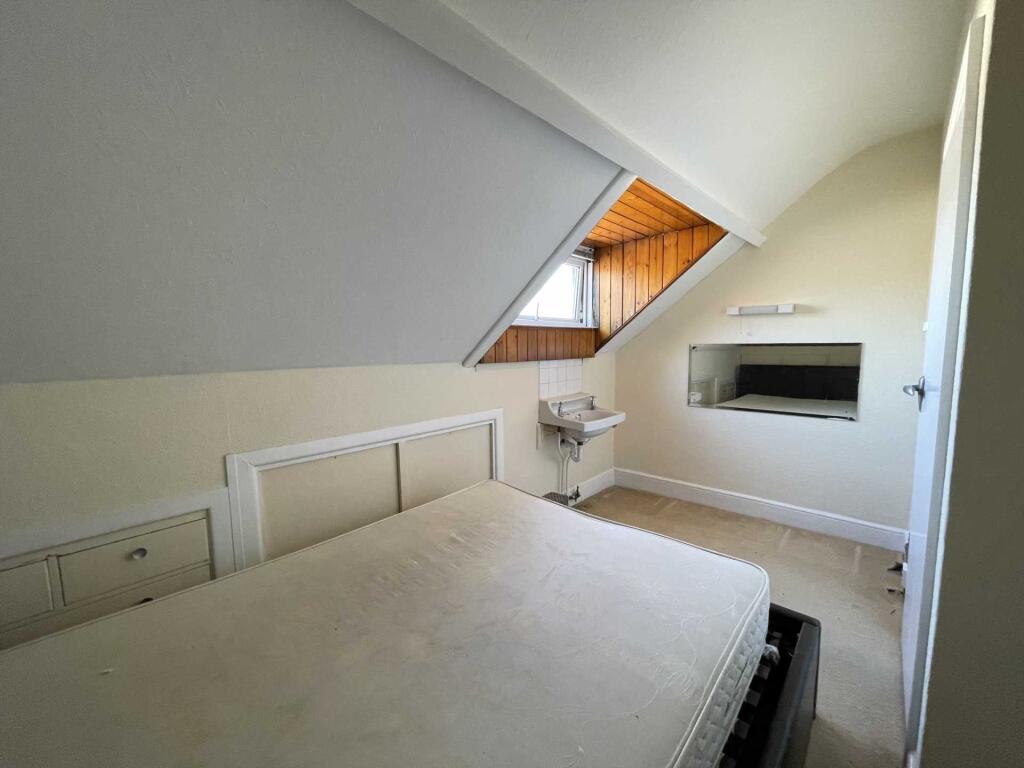 Additional image 6 of Please apply online only for Holdenhurst Road, Bournemouth