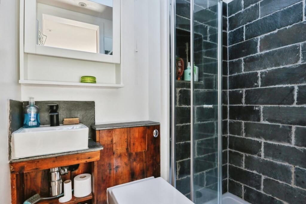 Additional image 13 of Glencoe Road, Poole, BH12