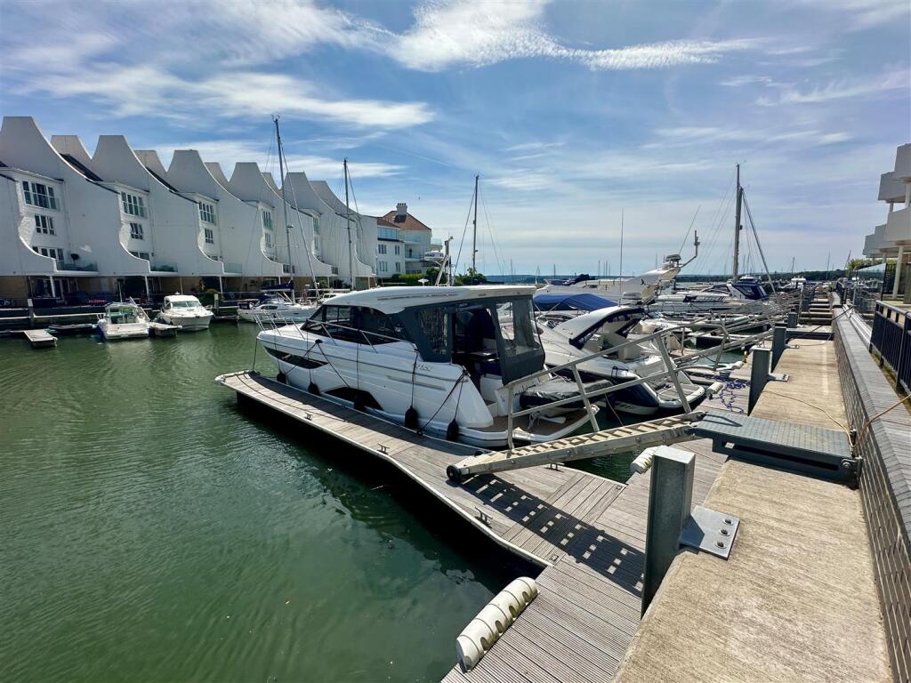 Additional image 8 of Lake Avenue, Poole